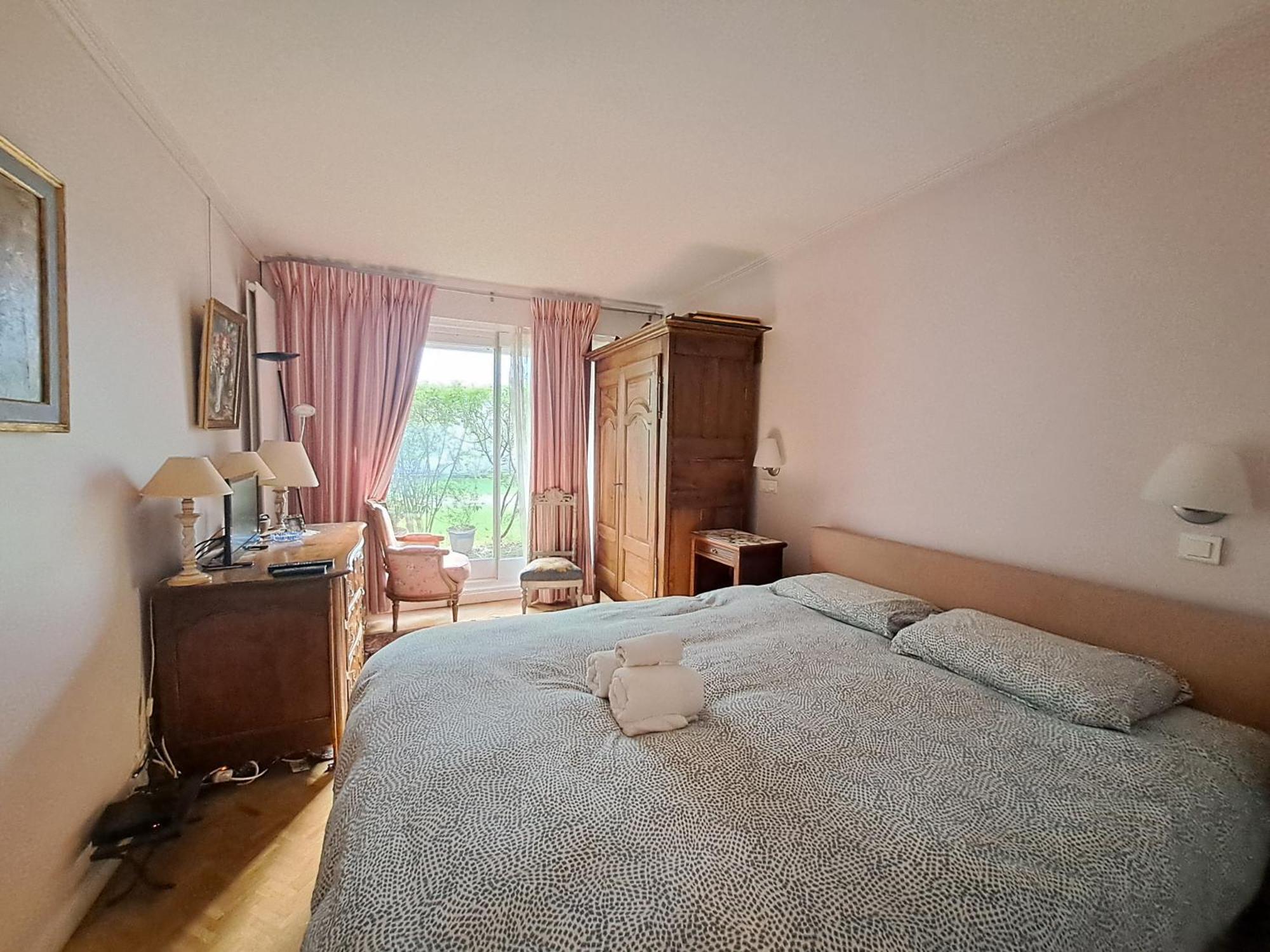 Appartement Salle - Ci - Avec Jardin - 6eme